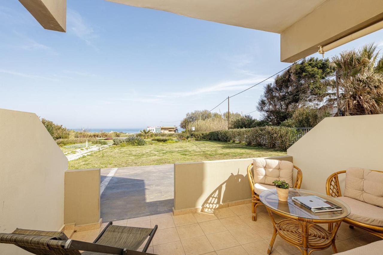 Yiannis Apartments Adelianos Kampos Exterior foto