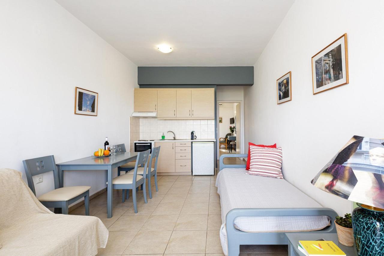 Yiannis Apartments Adelianos Kampos Exterior foto