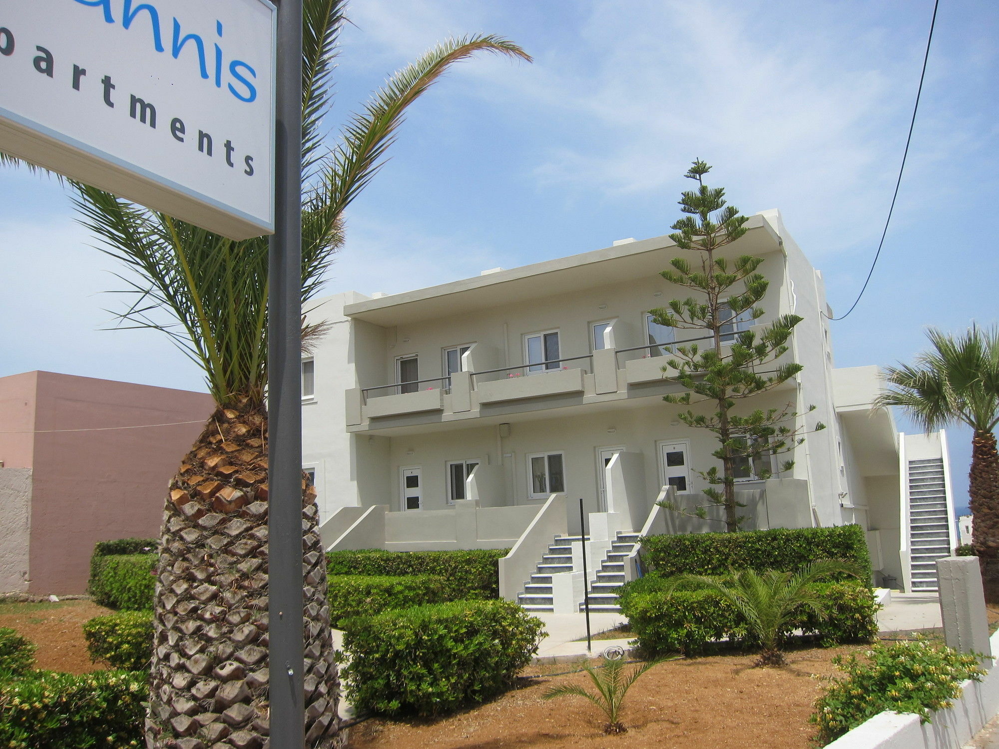 Yiannis Apartments Adelianos Kampos Exterior foto